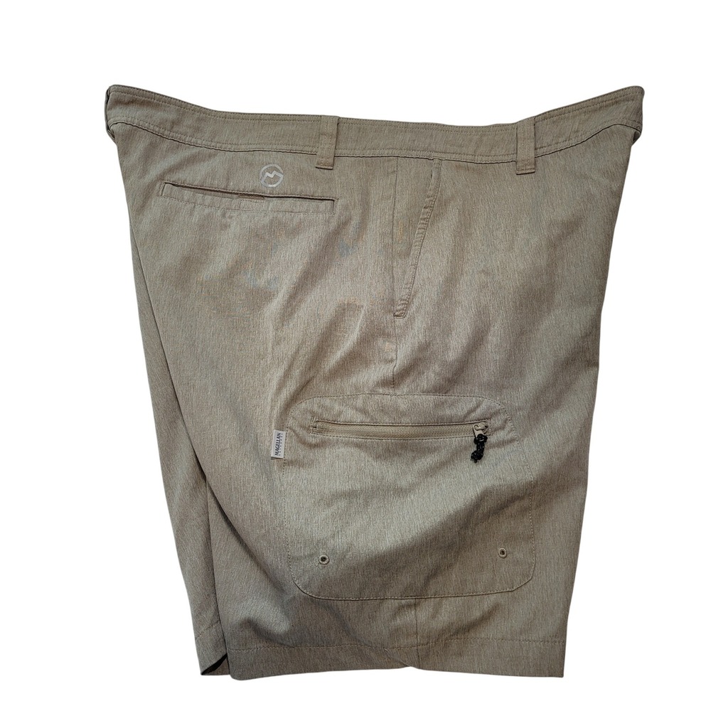 Magellan Outdoors Shorts Mens 42 (44)Fish Gear Khaki Tan Water Repellent Fishing